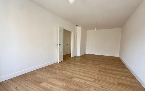 Maison à vendre    6 pièces •  Bordeaux