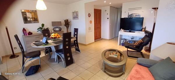 Superbe et Vaste T2 Rez de Jardin!