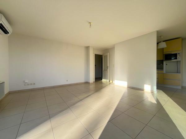 Cagnes-sur-Mer (06800) APPARTEMENT AVEC GARAGE PARKING ET VUE MER