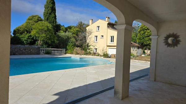 Maison à vendre 7 pièces LORGUES (83)