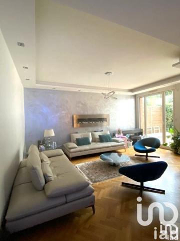 Appartement 5 pièces de 124 m² à Garches (92380)