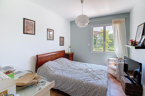 A VENDRE - Maison Draguignan 5 pièces 140 m² + 15 m² garage sur 4278 m² de jardin