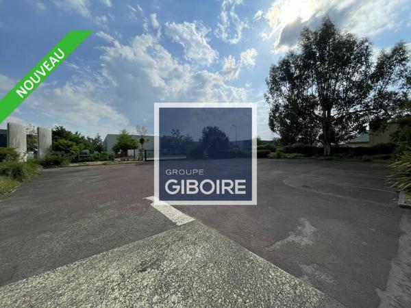 Local d'activites 575 m² à louer DOMLOUP (réf : 35.7203)