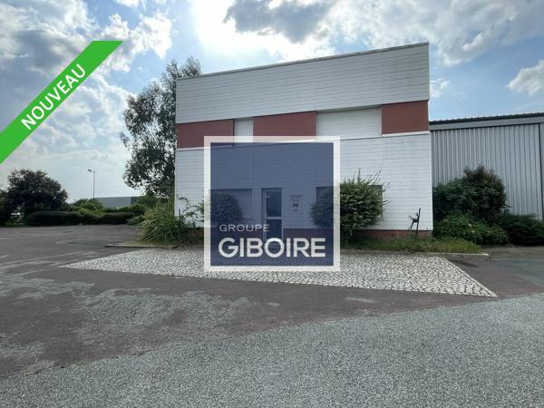 Local d'activites 575 m² à louer DOMLOUP (réf : 35.7203)