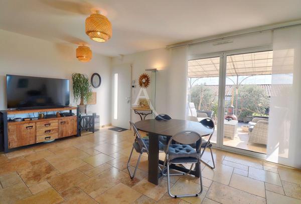 VILLA DE 87M2 AVEC TERRASSE PISCINE PARKING ET ABRI JARDIN