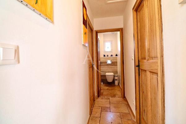 VILLA DE 87M2 AVEC TERRASSE PISCINE PARKING ET ABRI JARDIN