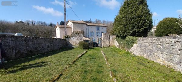 Maison de ville à vendre à Melle dans les Deux-Sèvres (79500), ref : 1685