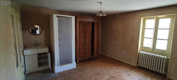 Maison de ville à vendre à Melle dans les Deux-Sèvres (79500), ref : 1685