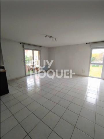 Appt T3 avec terrasse et parking dans résidence sécurisée avec piscine