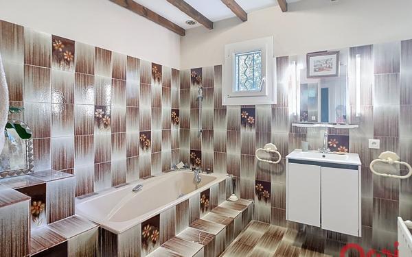 Maison à vendre    12 pièces • 295,66 m2 Avignon