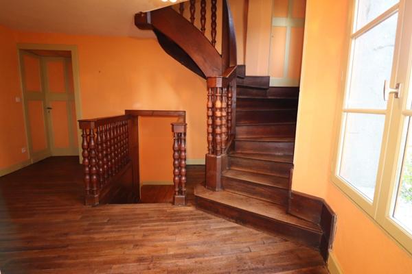 Maison de 200m², avec magasin au rez de chaussée