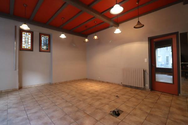 Maison de 200m², avec magasin au rez de chaussée