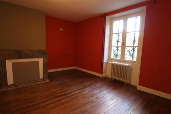 Maison de 200m², avec magasin au rez de chaussée