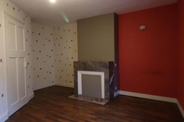 Maison de 200m², avec magasin au rez de chaussée