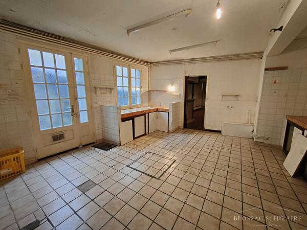 Immeuble à rénover de 281,32m² quartier Montbernage