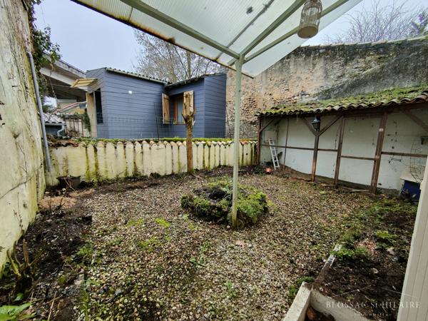 Immeuble à rénover de 281,32m² quartier Montbernage