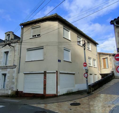 Immeuble à rénover de 281,32m² quartier Montbernage