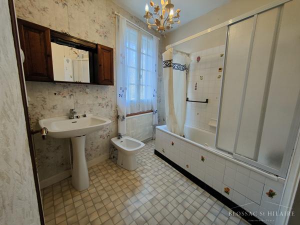 Immeuble à rénover de 281,32m² quartier Montbernage