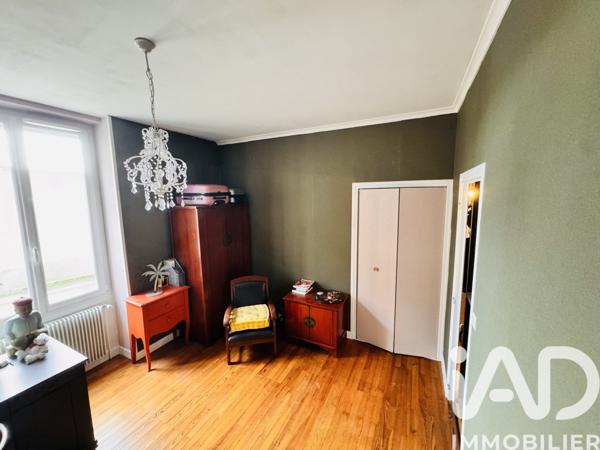 Appartement à vendre 5 pièces 115 m² Le Chambon-Feugerolles