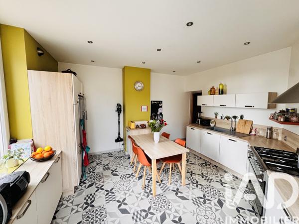 Appartement à vendre 5 pièces 115 m² Le Chambon-Feugerolles