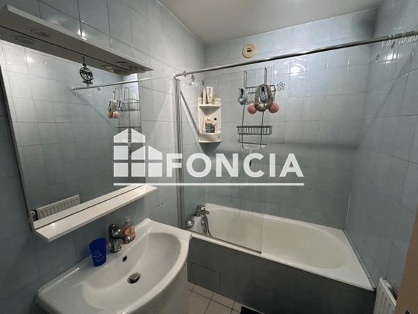 Location Appartement meublé 2 pièces 39.6 m² - 6 RUE LAFAYETTE La Roche Sur Yon 85000