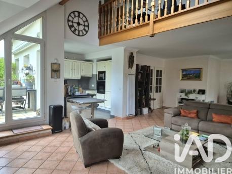 Location appartement 4 pièces 107 m² Ozoir-la-Ferrière