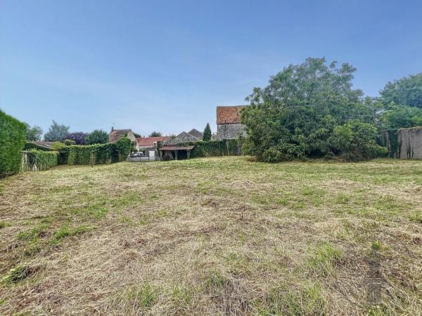 Vente Terrain 950 m2 à Angerville