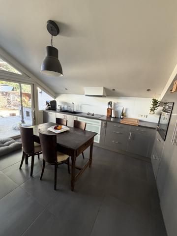 CHALLANS - MAISON 4 CHAMBRES AVEC PISCINE ET DEPENDANCES