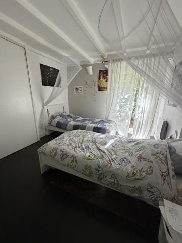 CHALLANS - MAISON 4 CHAMBRES AVEC PISCINE ET DEPENDANCES