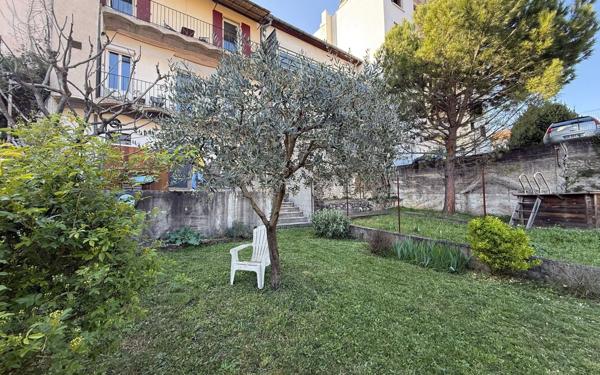 Maison à vendre    5 pièces •  Aubenas