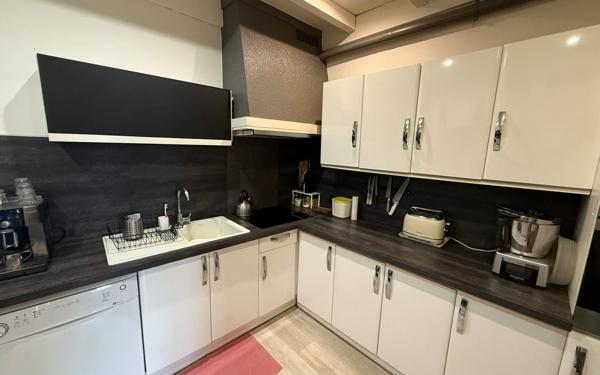 Maison à vendre    5 pièces •  Aubenas