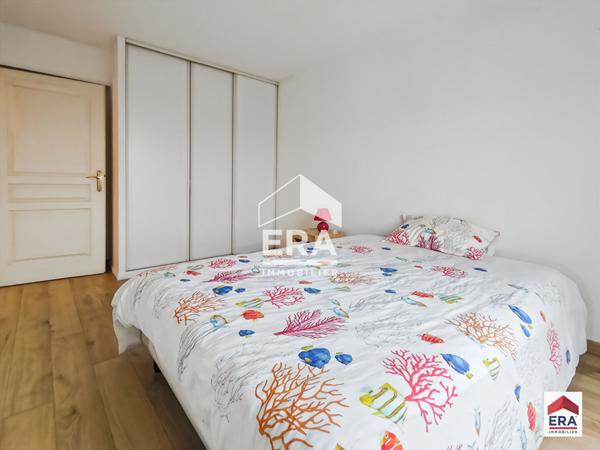 Appartement - 104 m² - 4 Chambres - Balcons - Parking privatif - Proche métro