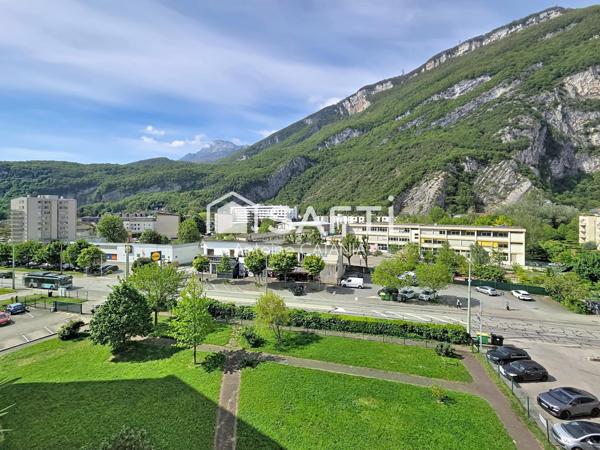 Sassenage - Appartement spacieux T5 de 81m².