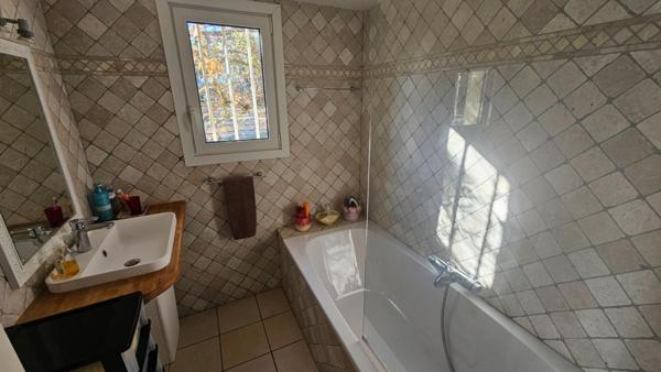 Villa Grimaud 5 pièce(s) 120 m2