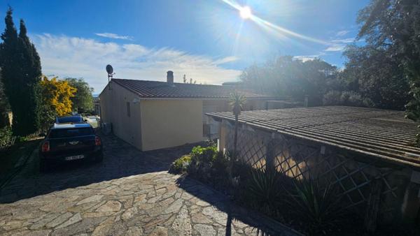 Villa Grimaud 5 pièce(s) 120 m2