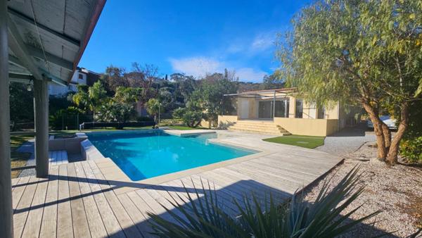 Villa Grimaud 5 pièce(s) 120 m2