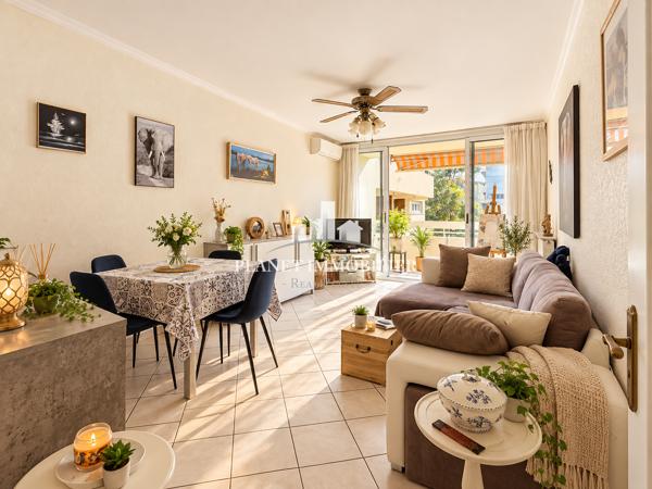 ANTIBES RESIDENCE VAUBAN - APPARTEMENT 3 PIECES PARKING ET CAVE