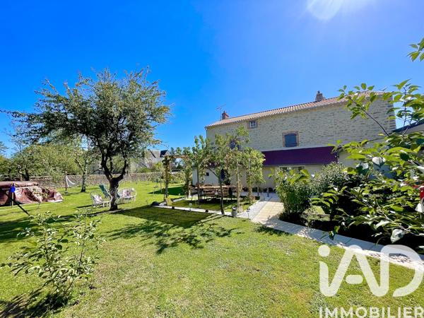 Maison à vendre 9 pièces 198 m² Lathus-Saint-Rémy