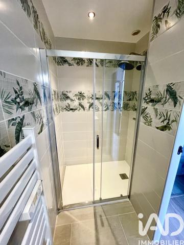 Maison à vendre 9 pièces 198 m² Lathus-Saint-Rémy