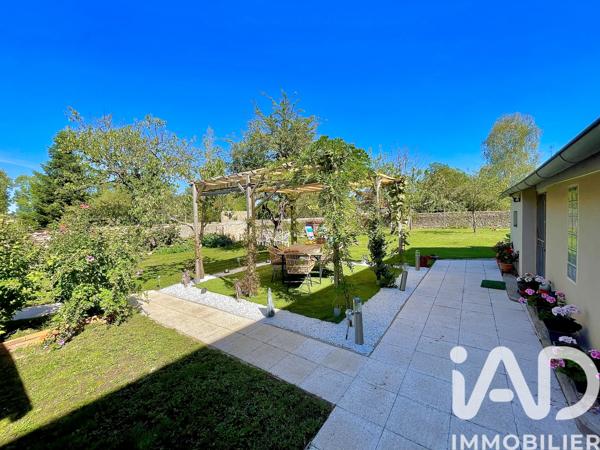 Maison à vendre 9 pièces 198 m² Lathus-Saint-Rémy