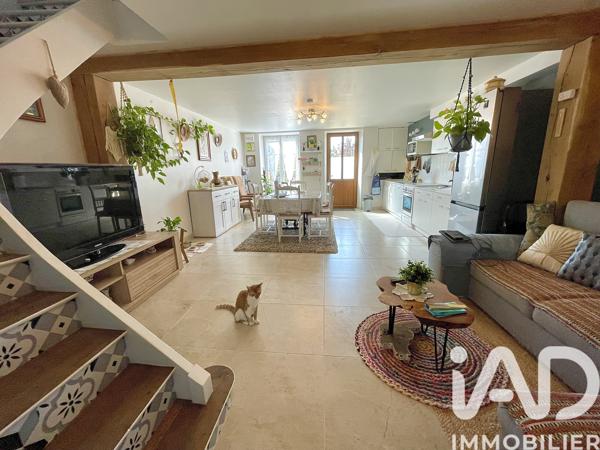 Maison à vendre 9 pièces 198 m² Lathus-Saint-Rémy