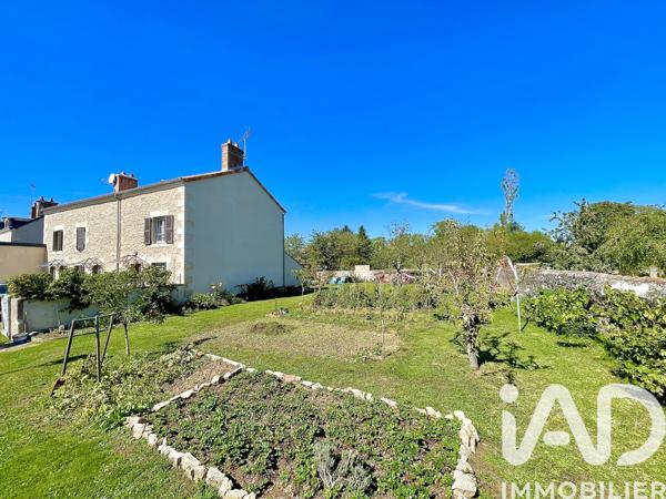 Maison à vendre 9 pièces 198 m² Lathus-Saint-Rémy