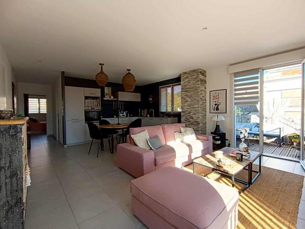 Appartement Istres 3 pièce(s) 75 m2 et Deux places parking