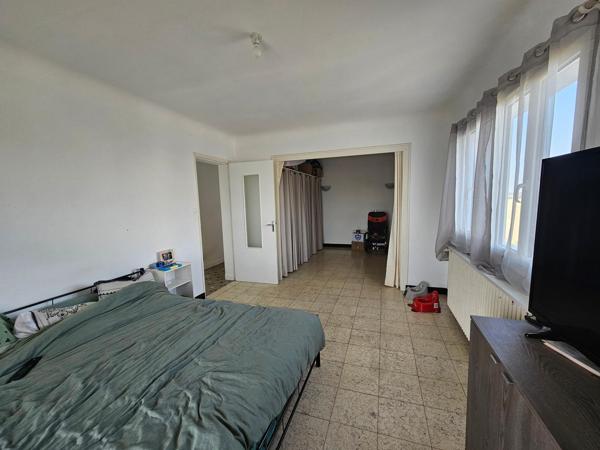 Maison à Thouars, 79100 - 7 pièces 190m²