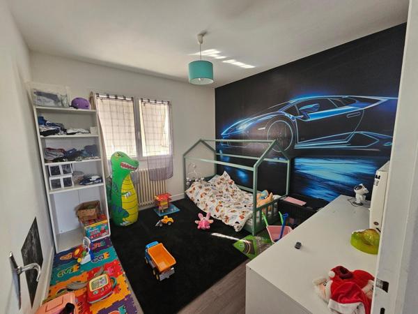 Maison à Thouars, 79100 - 7 pièces 190m²