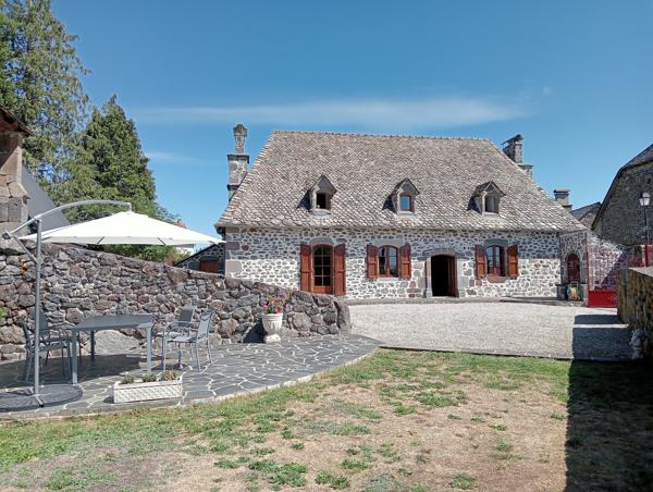 Maison à vendre à Saint-Martin-Valmeroux (15140) - Cantal