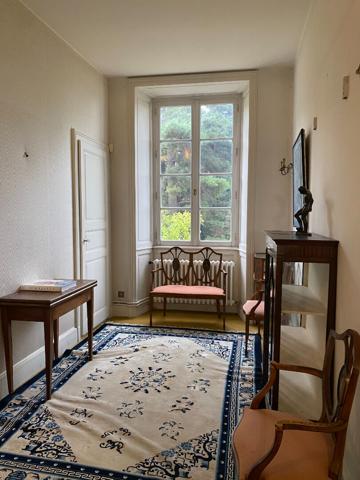 A 1OO M DE LA GARE MAISON BOURGEOISE DE 267.5 m2 HABITABLES Laval