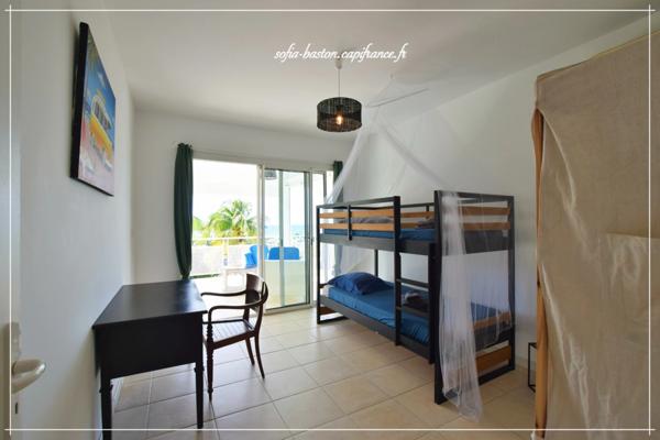 Les Trois-Îlets – Villa prestige T5 de 146 m² habitables (219 m² au total) avec piscine, solarium et vue mer imprenable- A Vendre 972