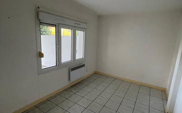 Appartement à louer    3 pièces •  Myennes