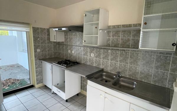 Appartement à louer    3 pièces •  Myennes